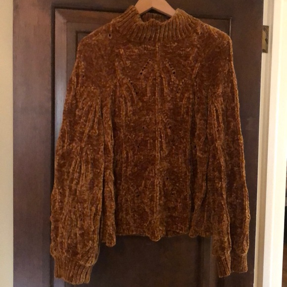 Lost & Wander Sweaters - Lost & Wander chenille sweater